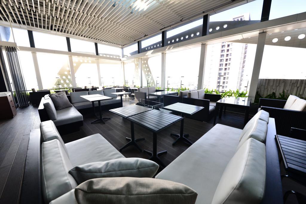 Treeart Hotel Taichung Exterior photo