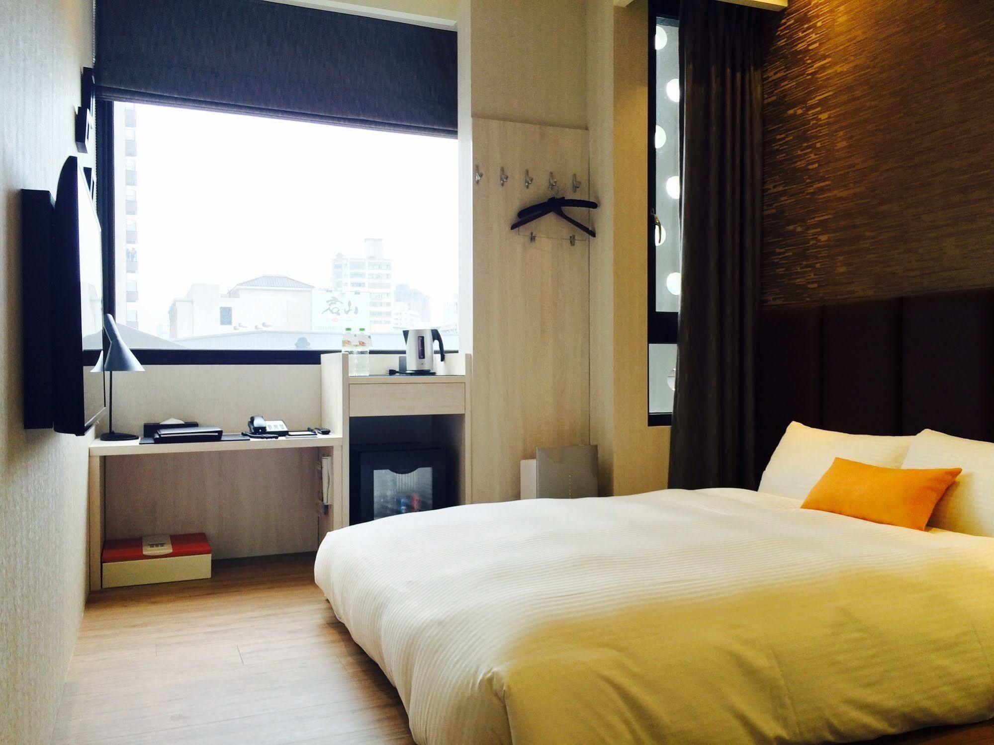 Treeart Hotel Taichung Exterior photo